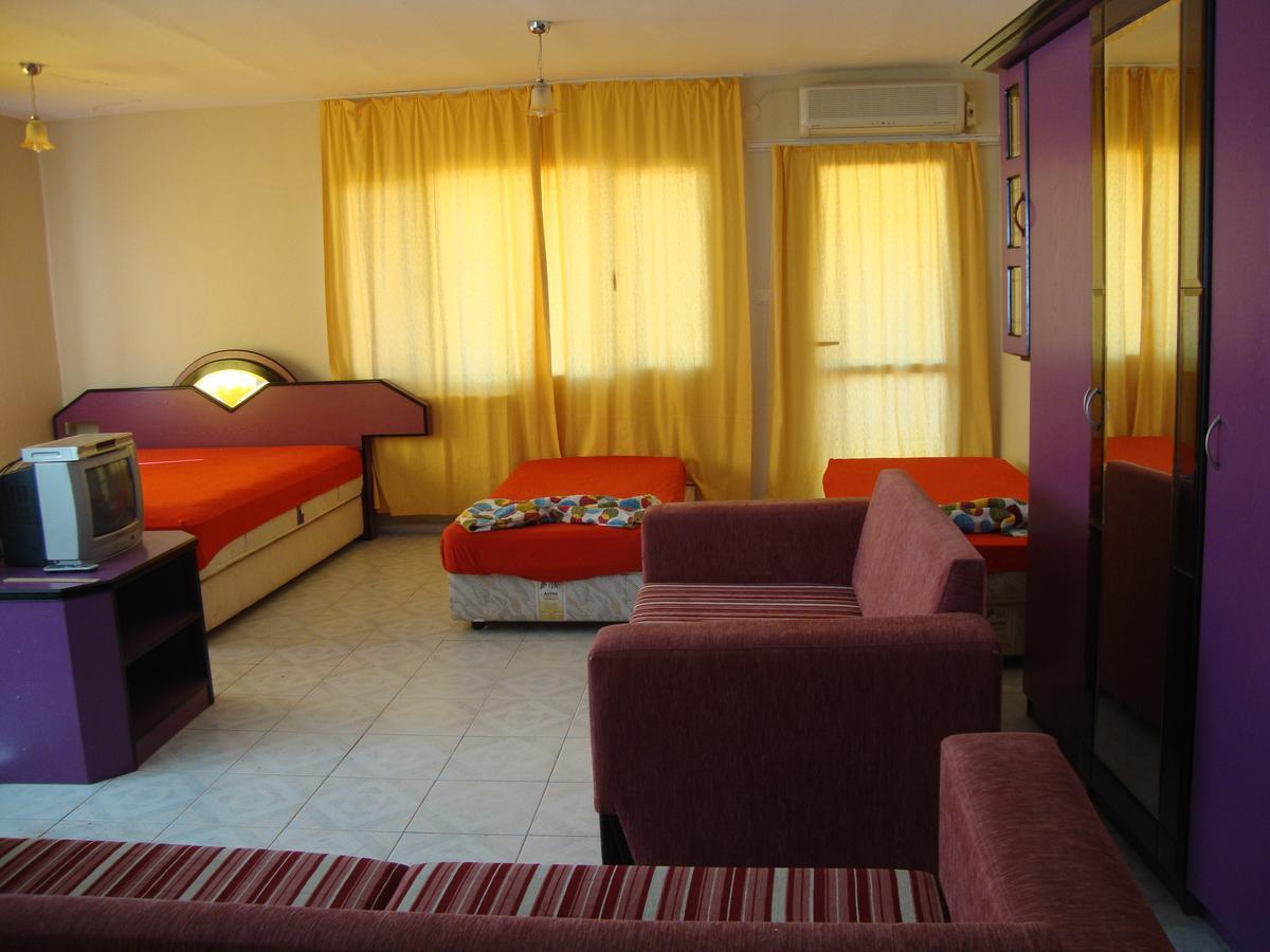 Degerli Motel Seferihisar Buitenkant foto